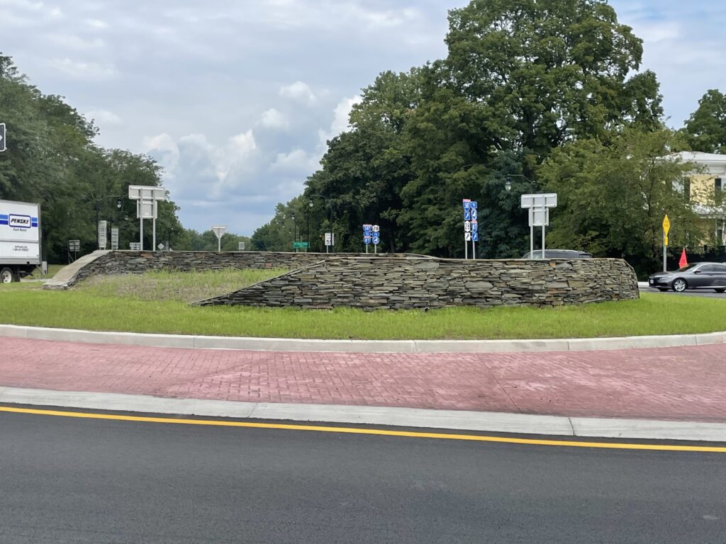 Kingston Roundabout Dillon & Semenovich