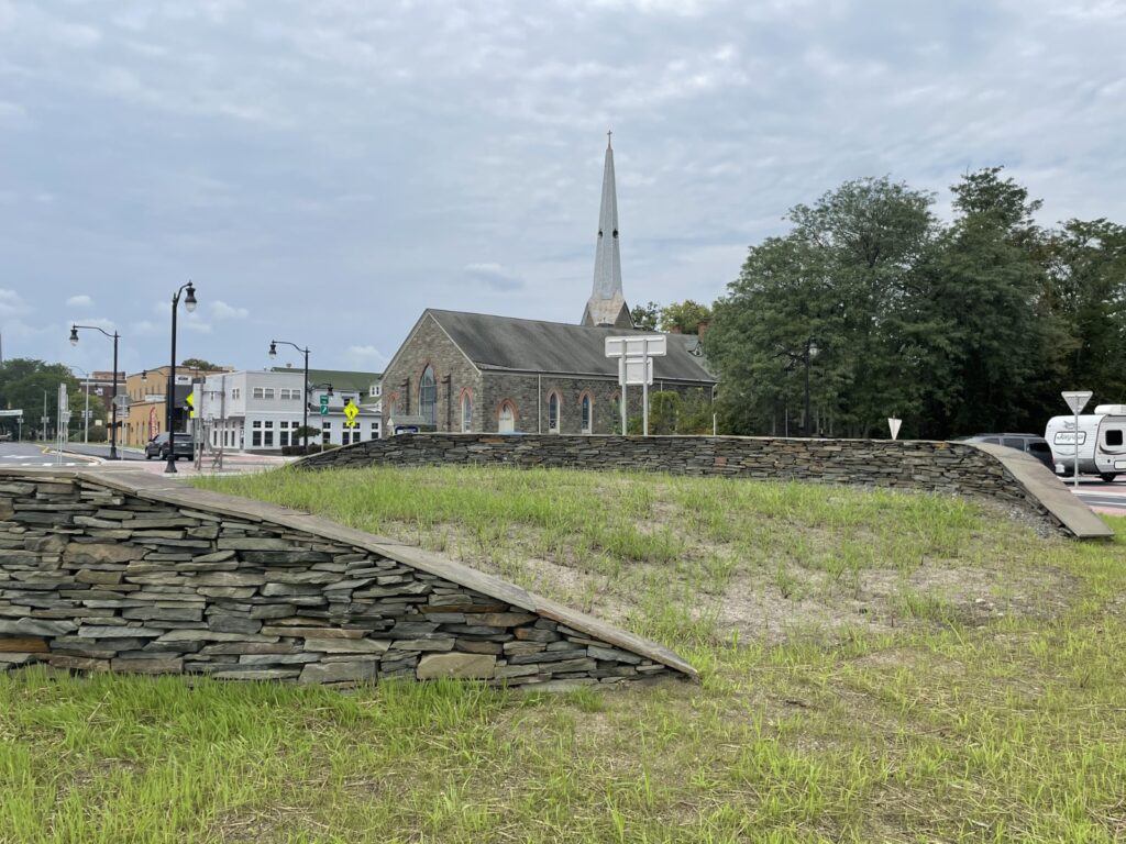 Kingston Roundabout Dillon & Semenovich